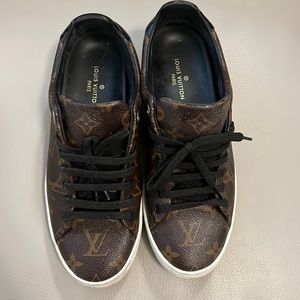 Authentic Louis Vuitton Sneakers